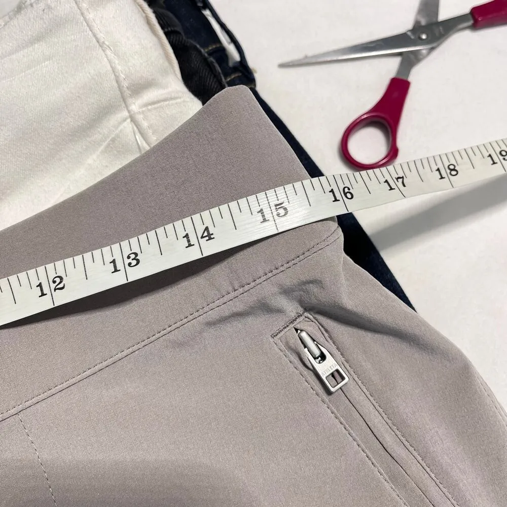 Athleta Chelsea Cargo Pant Jogger Women’s Size 10 Petite gray Zipper Pockets - Image 5