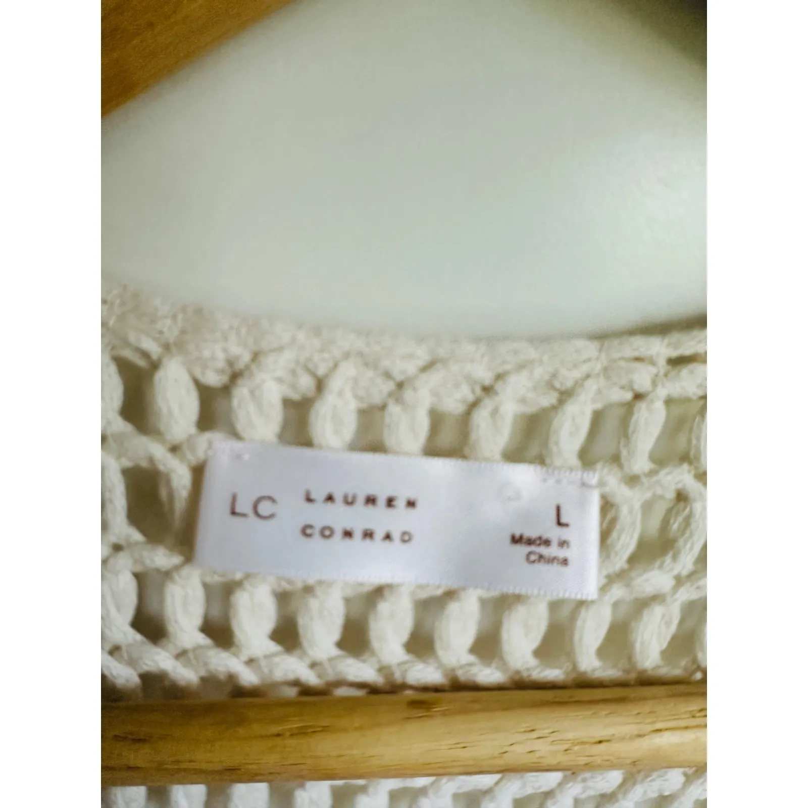 Women's Bohemian Crochet Vest Cream Size Large Lace Look layering Trend - Image 8