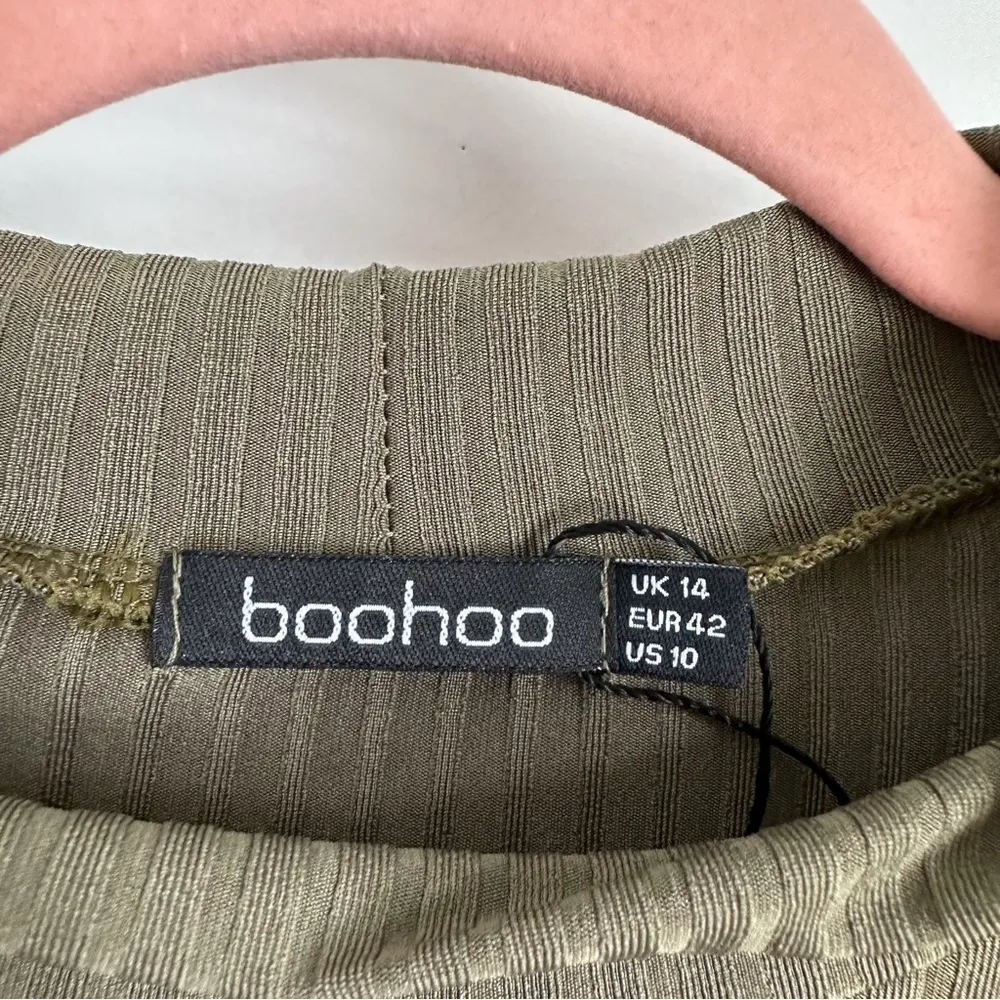 Boohoo Army Green Ribber Long sleeve mock neck midi Dress - Image 7