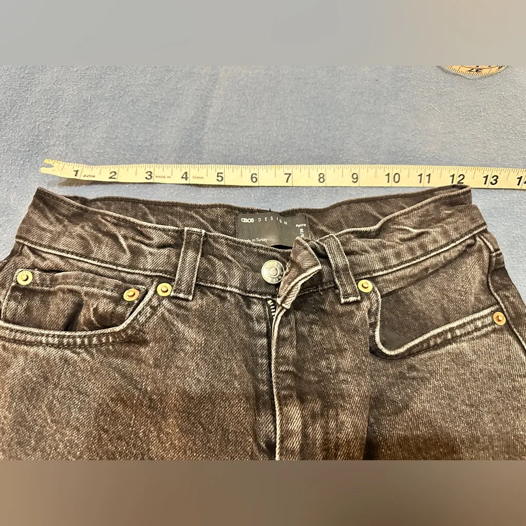 ASOS Design Black Wash Jeans NWOT 25/28 Petite - Image 2