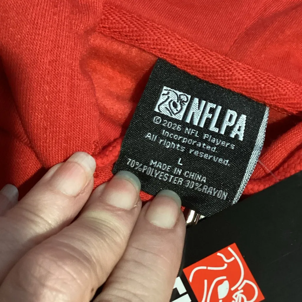 NFLPA Kelce 87 Red Hoodie Size L - Image 5