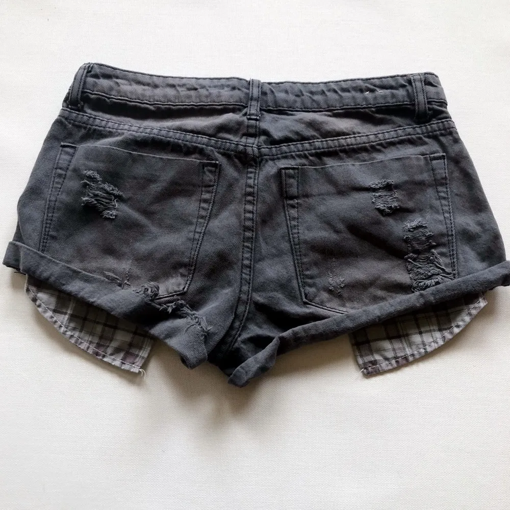 Cotton On Distressed Denim Shorts - Image 4