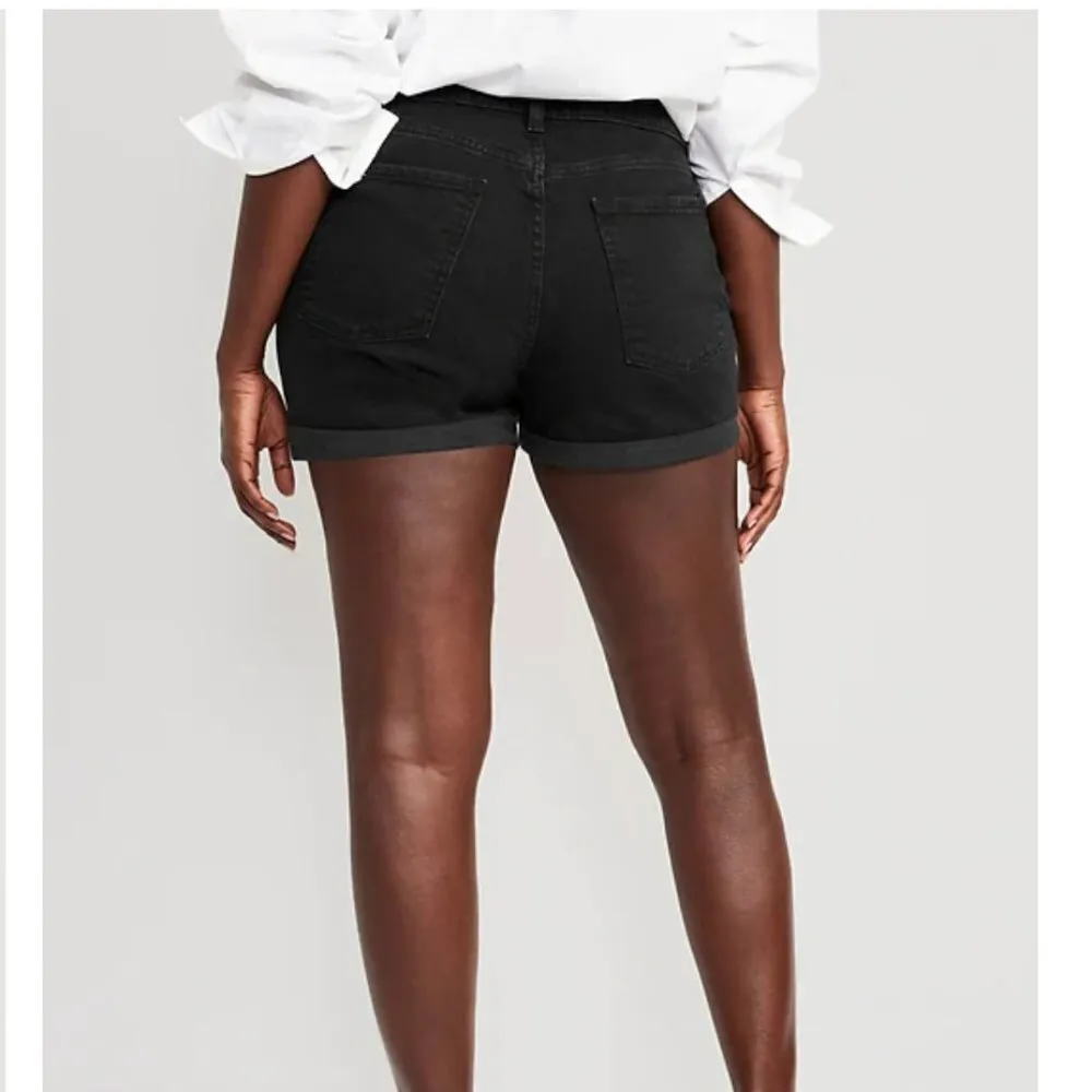 Old Navy Ripped Boyfriend Jean Short Black - Image 2
