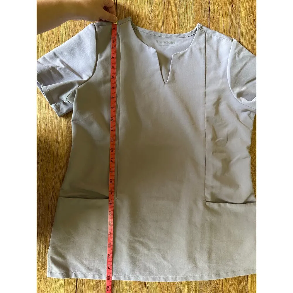 Mandala 5 Pocket Notch Neck Scrub Top Size S Purple - Image 6