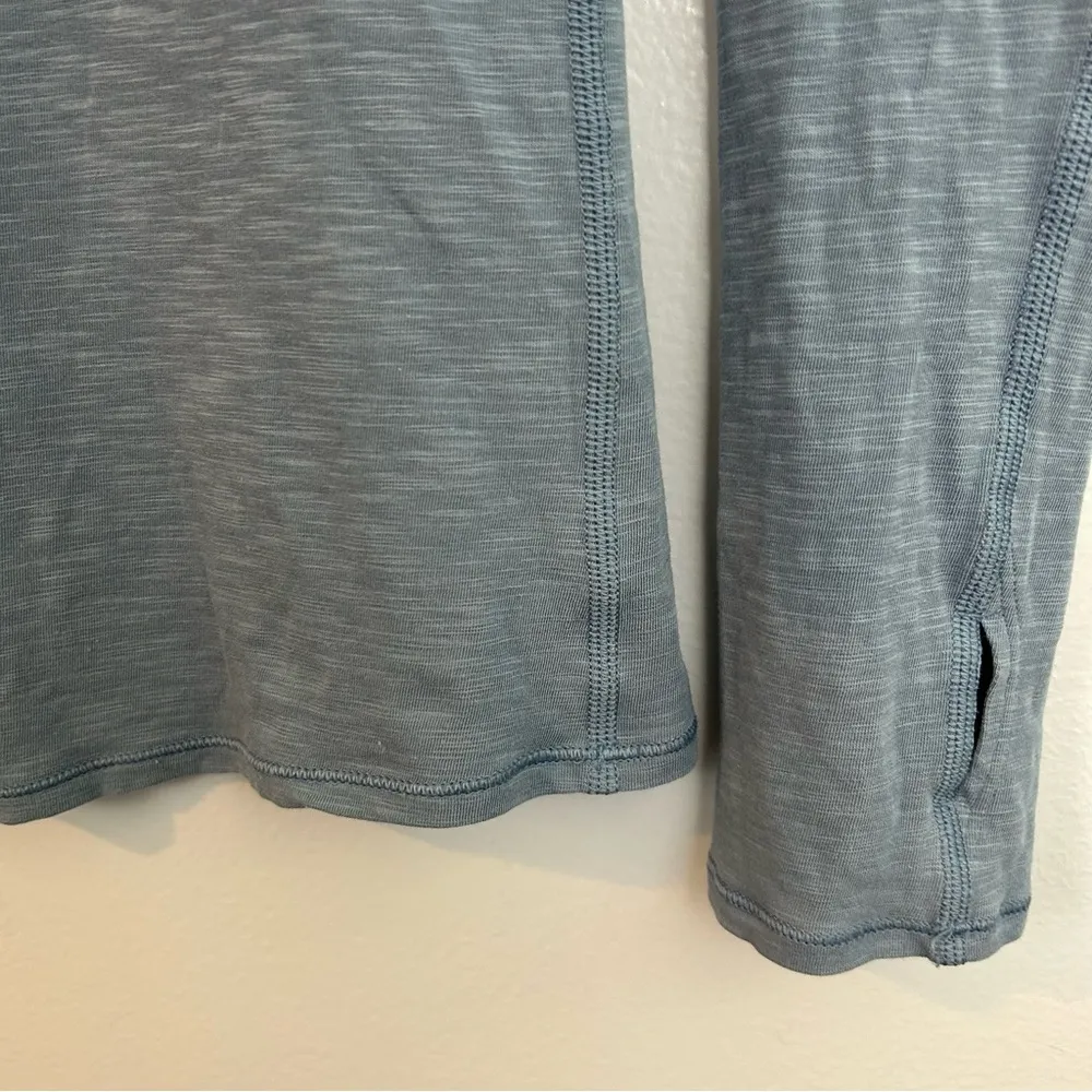 Lululemon Superb Light Weight Heathered Blue Long Sleeve Tee Size 8 - Image 9