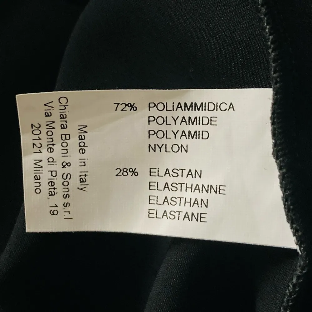 Chiara Boni La Petit Robe classic boatneck little black dress. Size 40 (US - Image 6