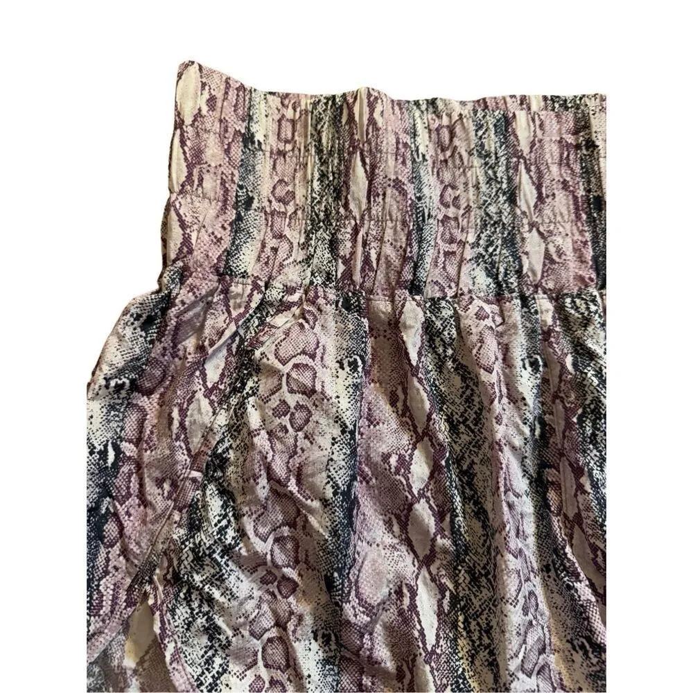 NEW Free People Movement The Way Home Shorts Sz L  in anaconda venom - Image 2