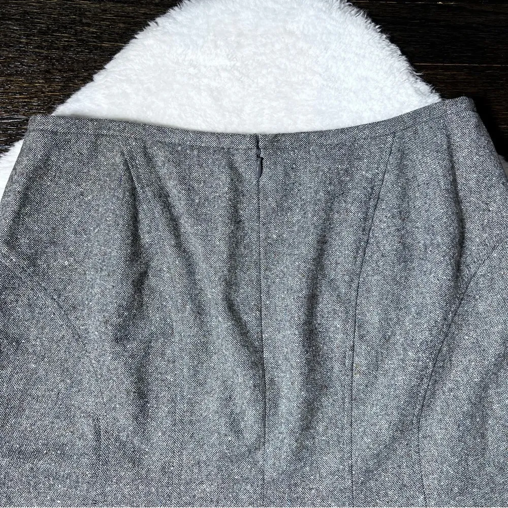 Ann Taylor Gray Virgin Wool Lined Trumpet Skirt - Image 8