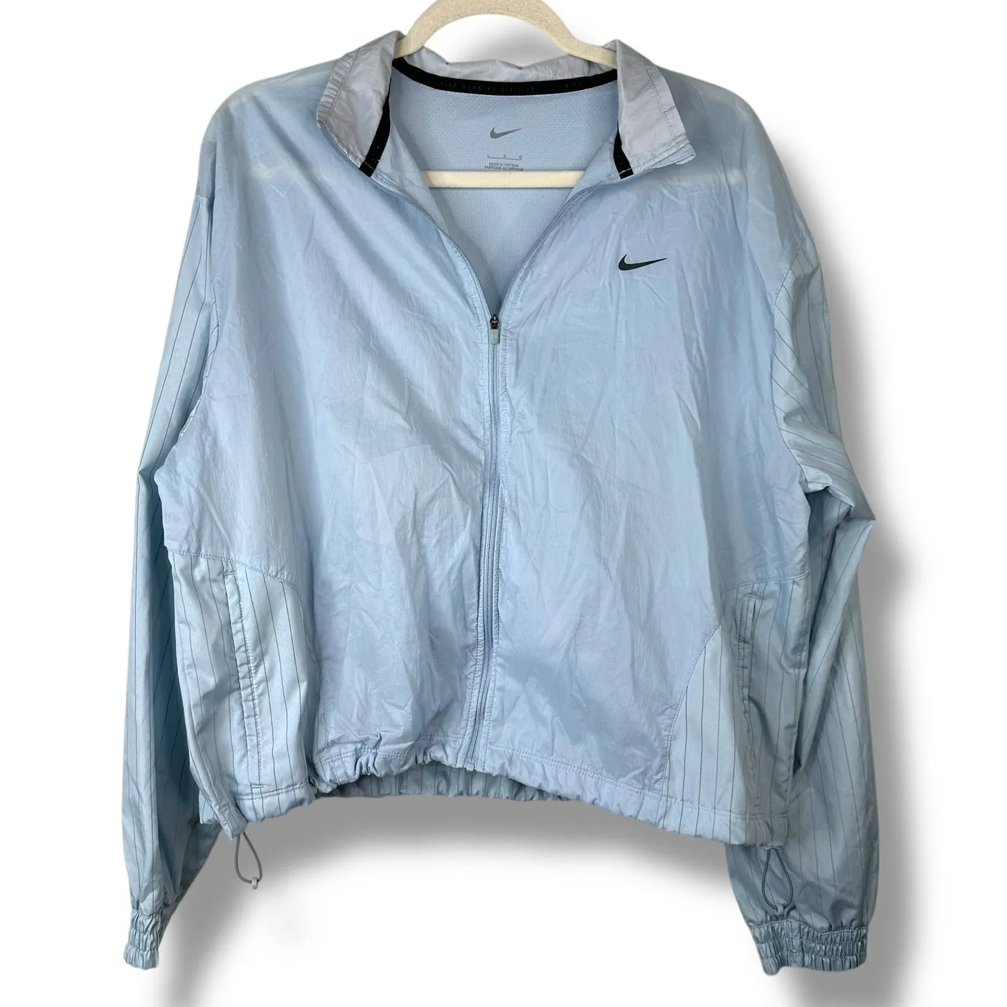NIKE Running Division Light Armory Blue Paneled Pinstriped Crinkled-Shell Jacket - Image 2