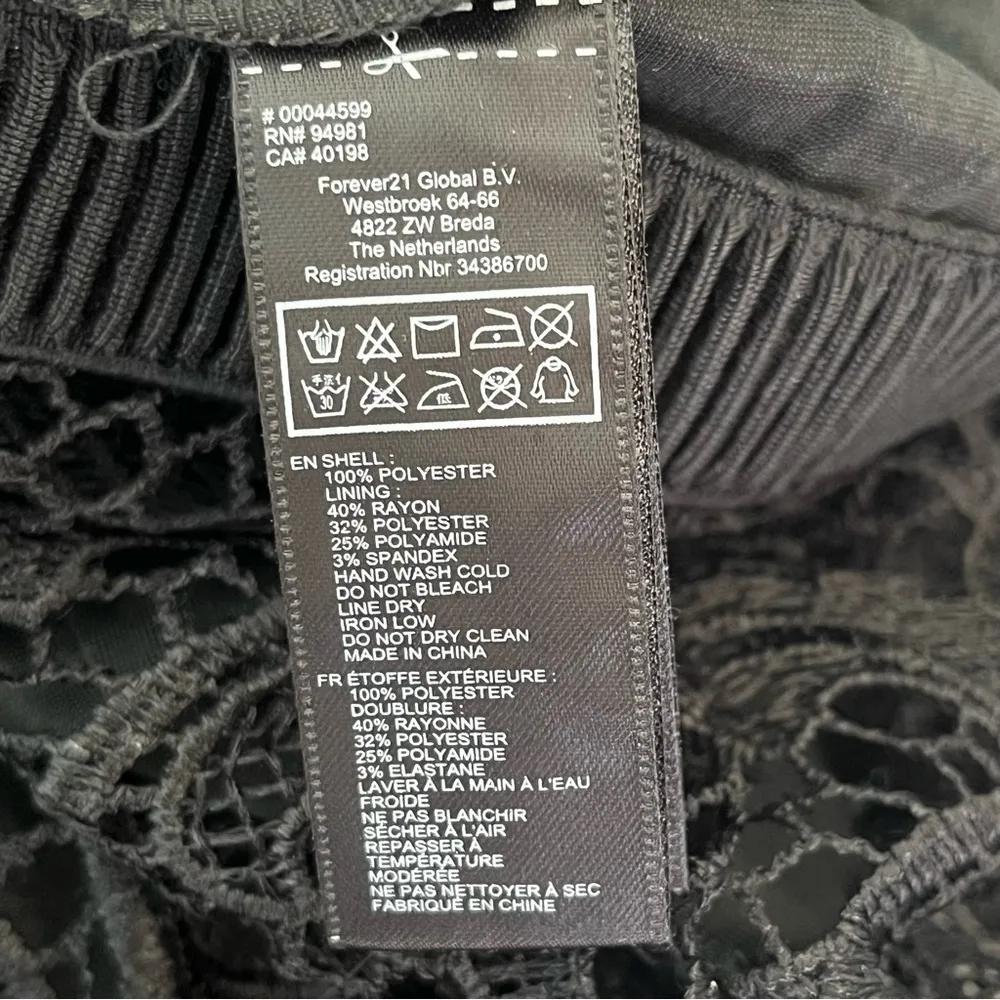 Vintage Forever 21 Black Lace Pencil Skirt with Gold Zipper Back Size Small XS - Image 6