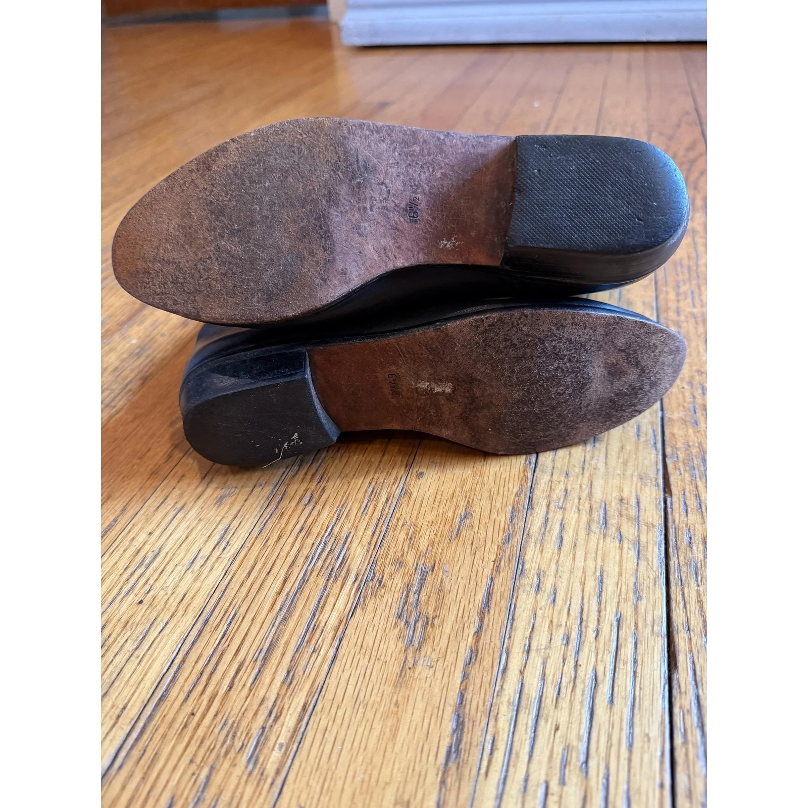 Womens Leather Boots Size 6.5 M Black Knee High Riding Reptile Trim Pointed Toe - Image 3