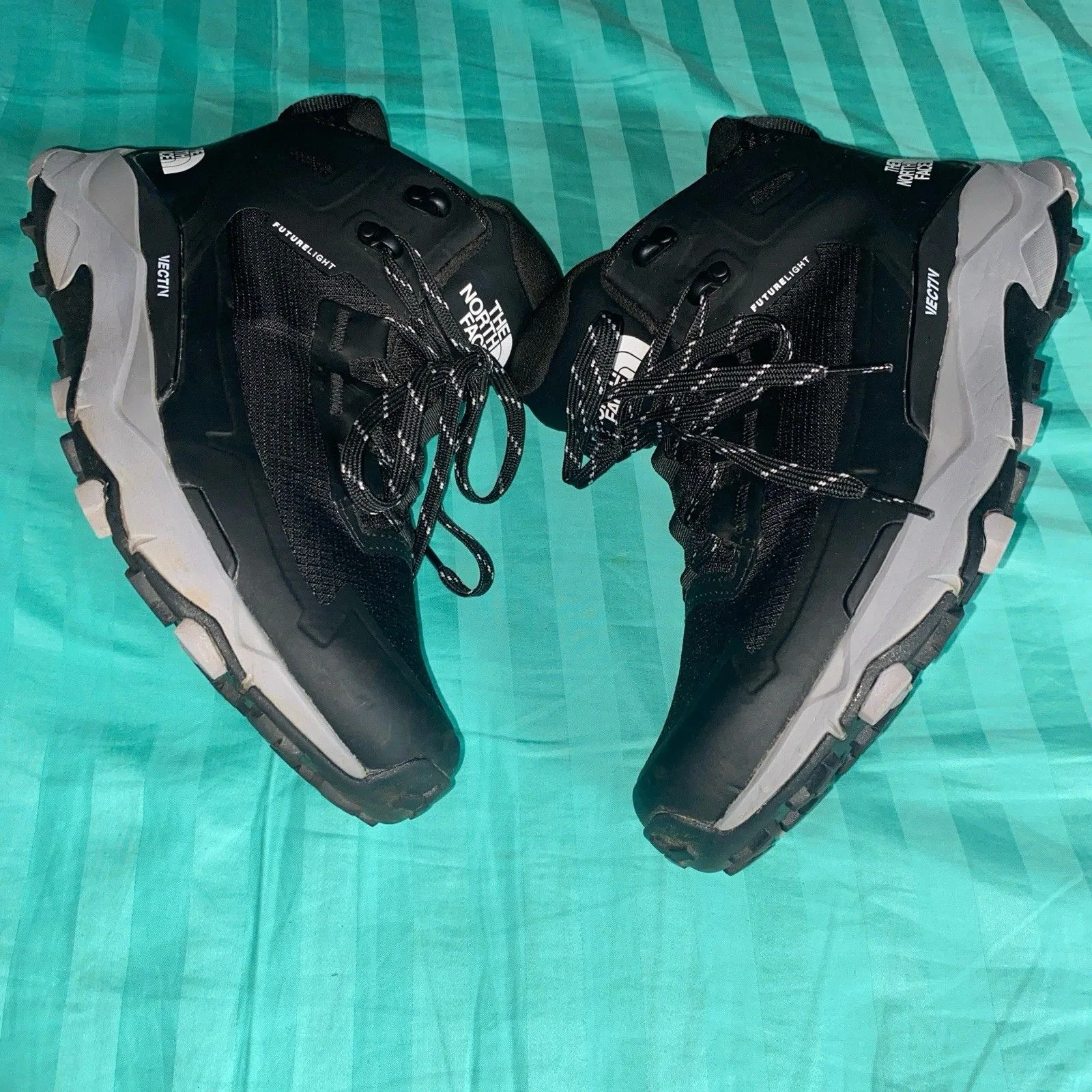 The North Face Womens 10 Hiking Sneakers Lace Futurelight Vectiv Explorers - Image 4