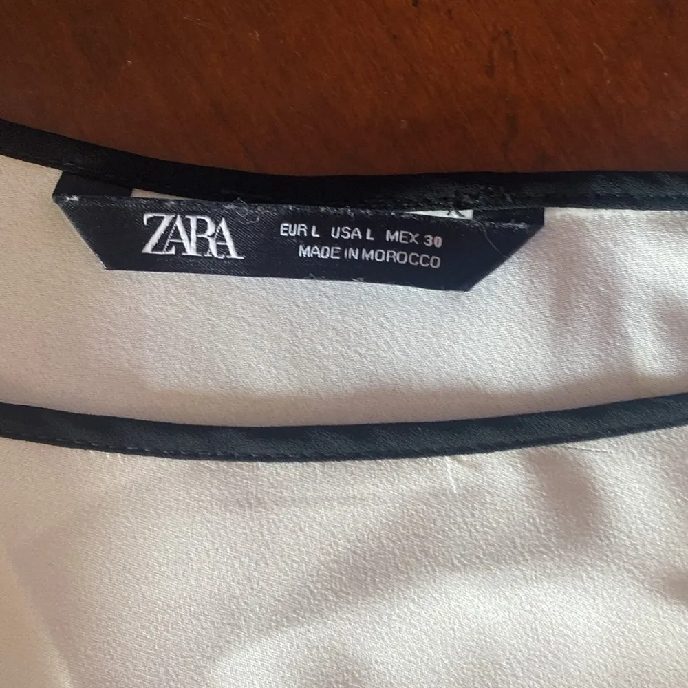 ZARA  White Blouse with Black Trim - Image 3