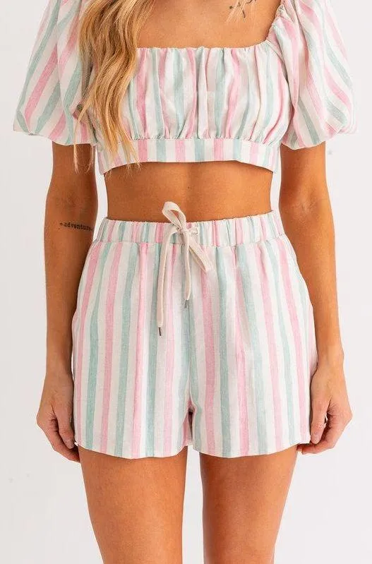 NWT Le Lelis Zelda Stripe Crop Top and shorts set. Size Medium  Top: Large  Shorts: Medium - Image 3