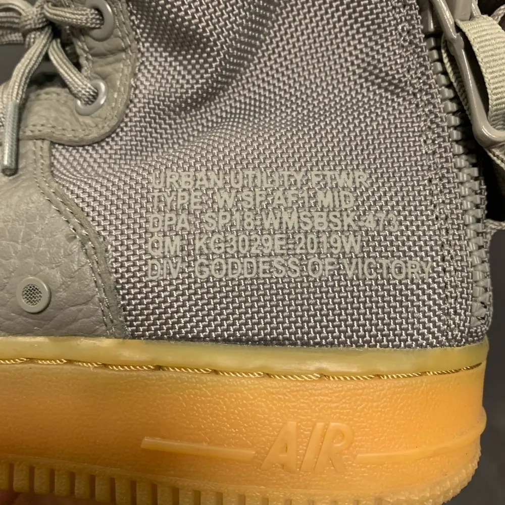 Nike military-inspired SF Air Force 1 Mid - Image 6