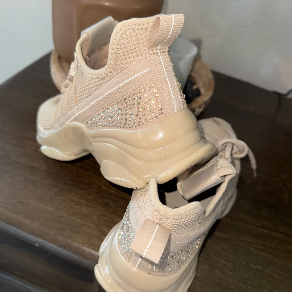 Stylish Beige Women's Sneakers mad love Mandy shoes new - Image 2