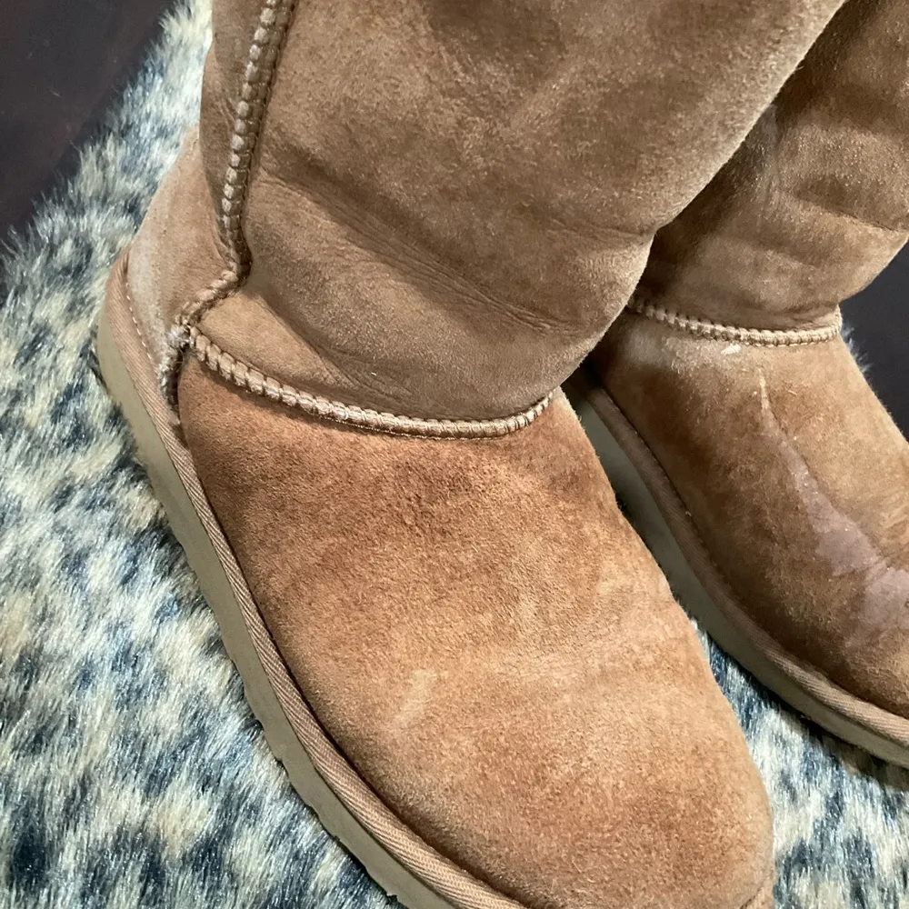 UGG CLASSIC BOOTS - Image 8
