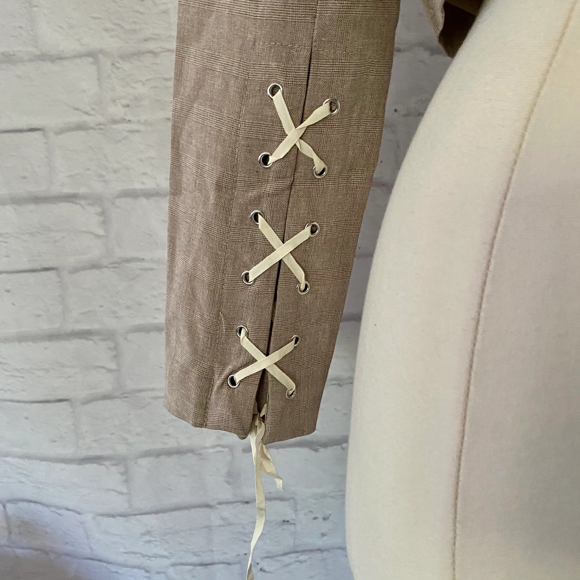 NEW Cropped Blazer - Image 9