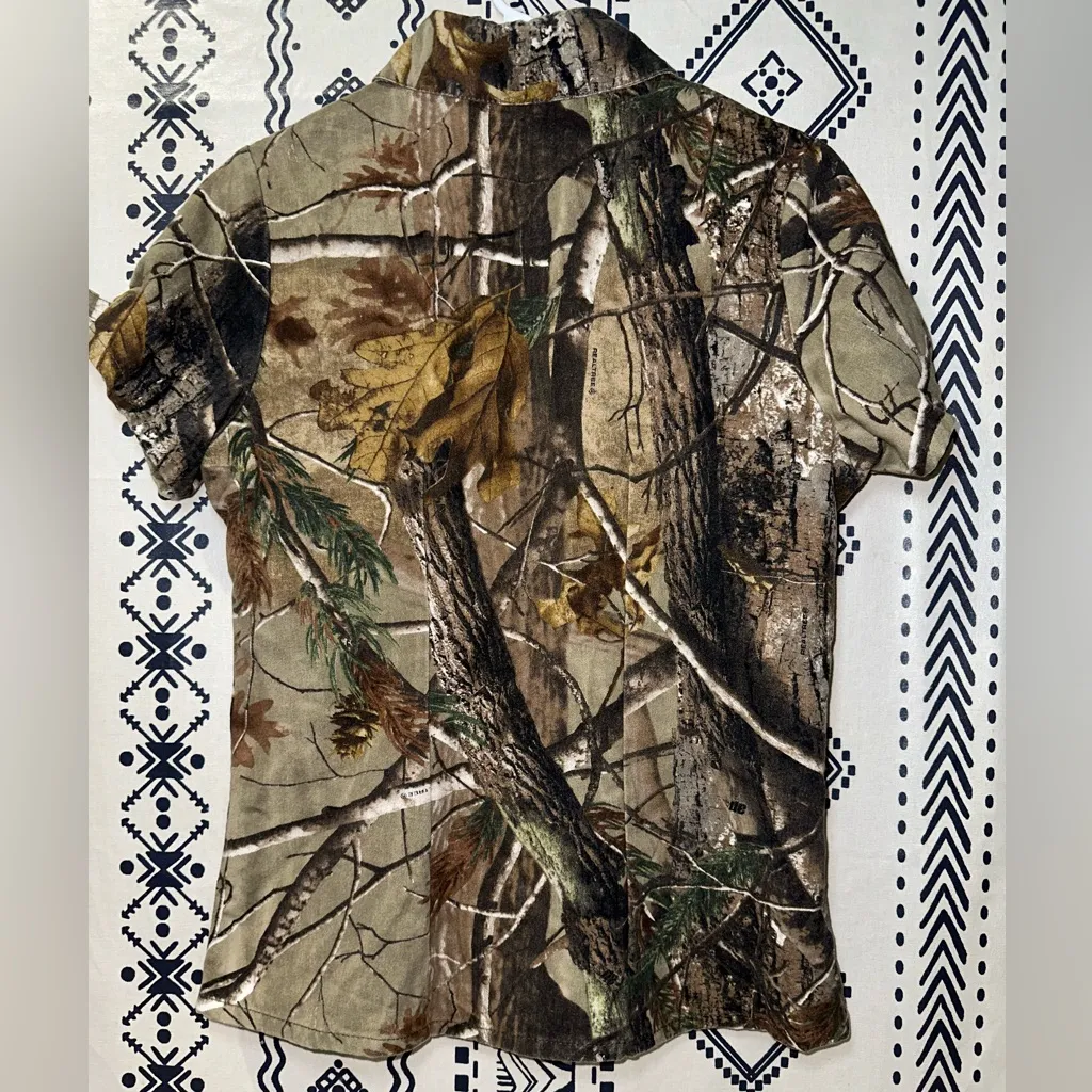 SHE Safari Outdoor REALTREE Camo Short Sleeve Button‎ Down Shirt Size XSmall - Image 2