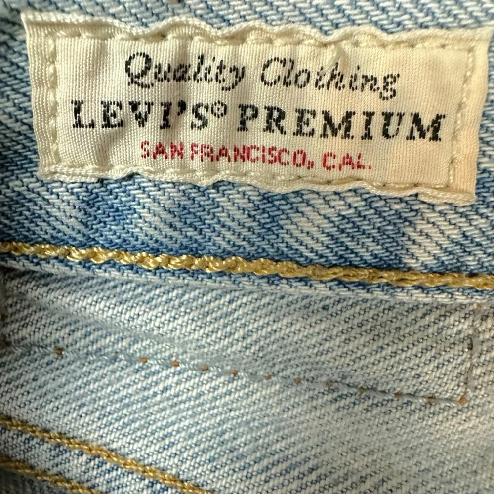 Free People Levi’s 501 Premium Jean Shorts in Light Wash Bleached Size 28 Big E - Image 8