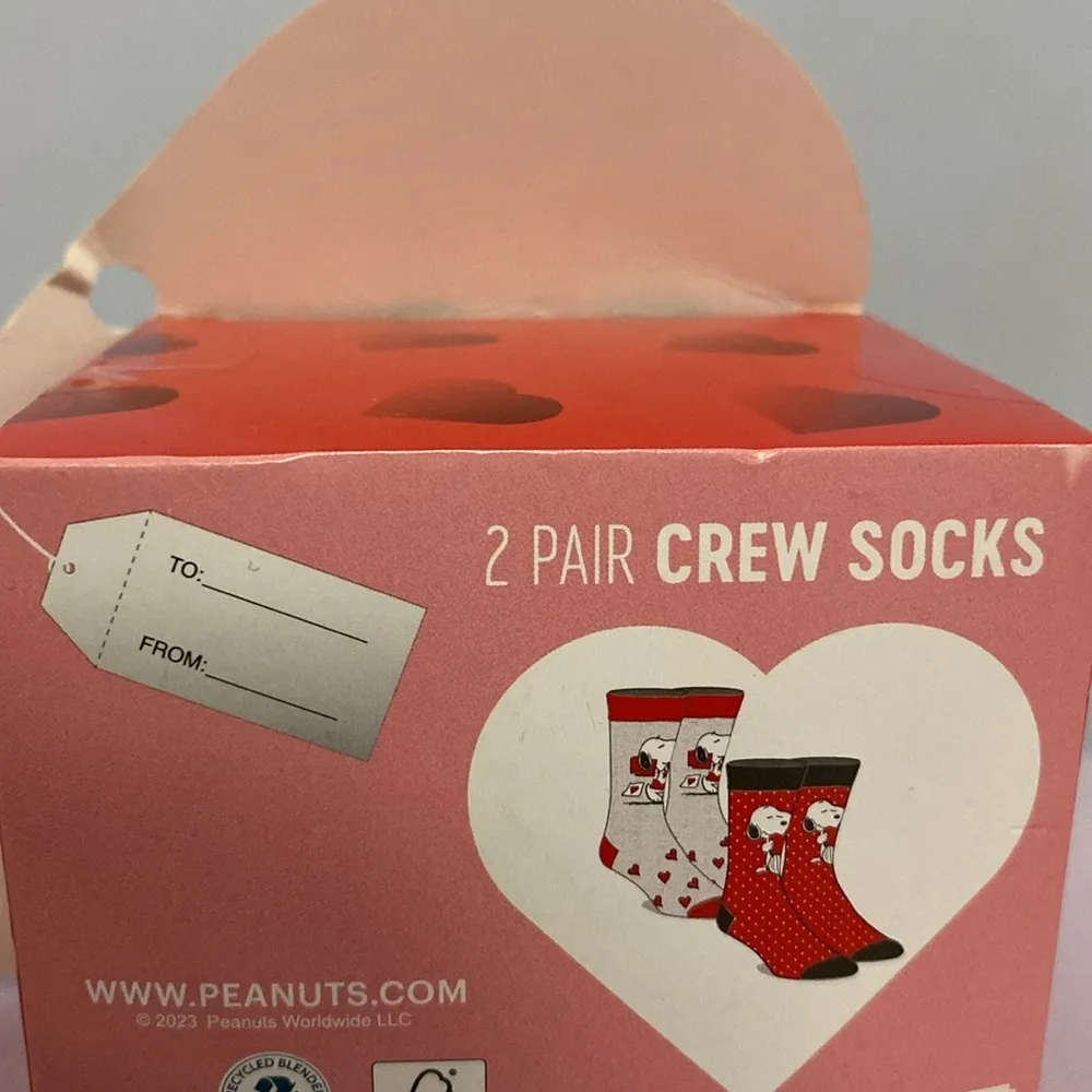 Snoopy Peanuts Valentine's Adult 2 Pack Gift Box Socks NWT - Image 5