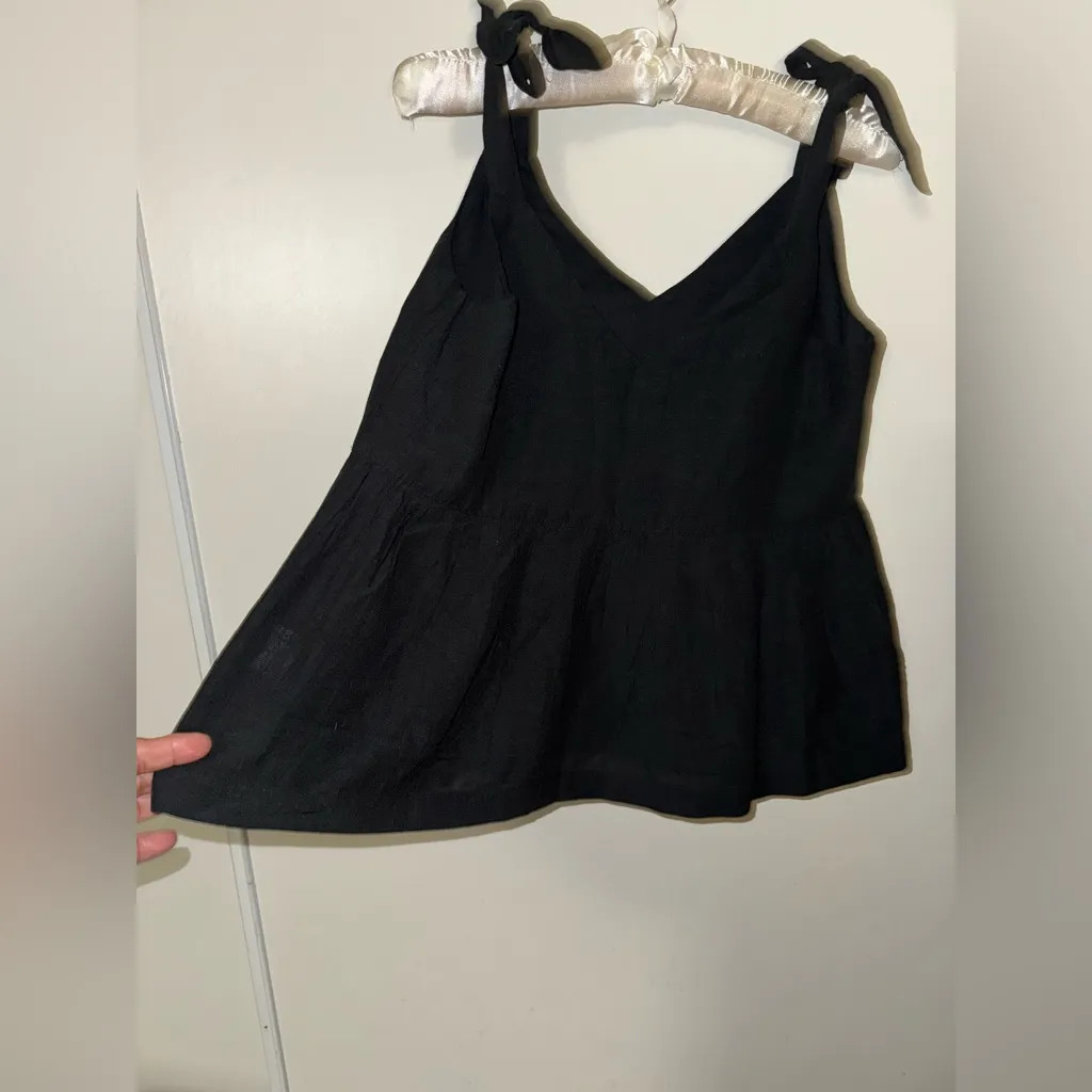 GAP Black Tie Front Tank Top - Image 4