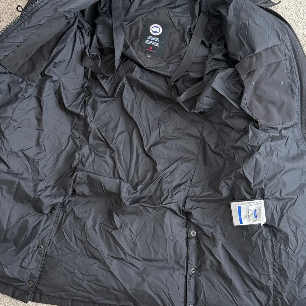 Canada Goose Lorette Parka Black Size Small - Image 4