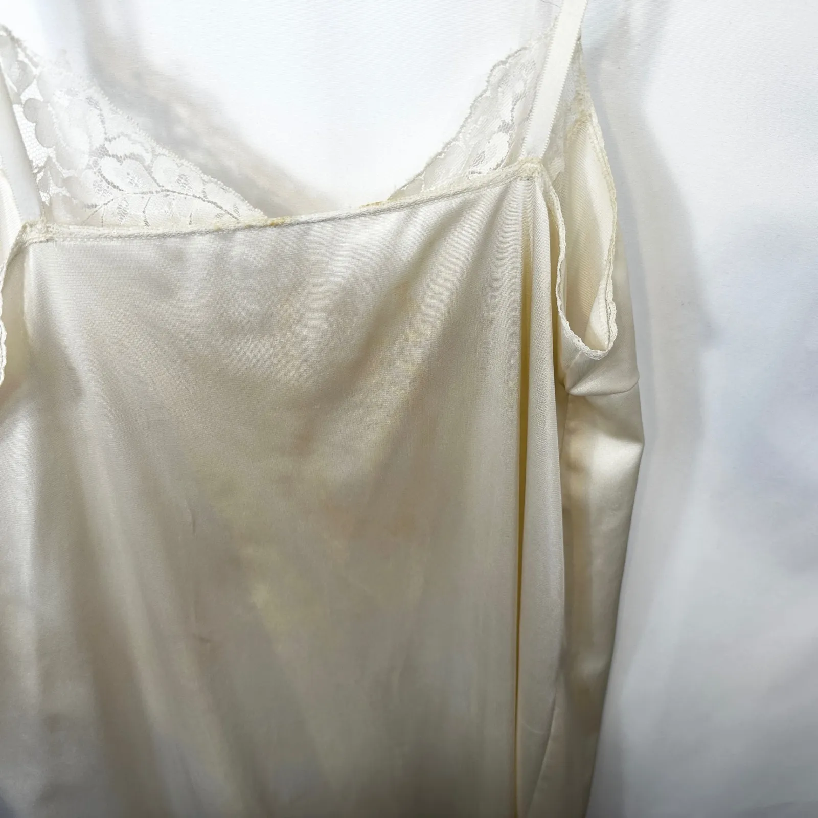 VTG Vassarette Cream Lace Trim Slip Nightgown Sleepwear Ivory Satin 1809 - Image 7