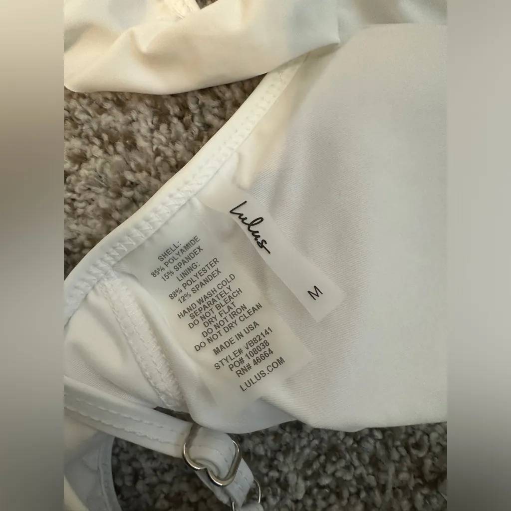 Lulu’s White Ruffle Bikini Top. Size medium. - Image 5