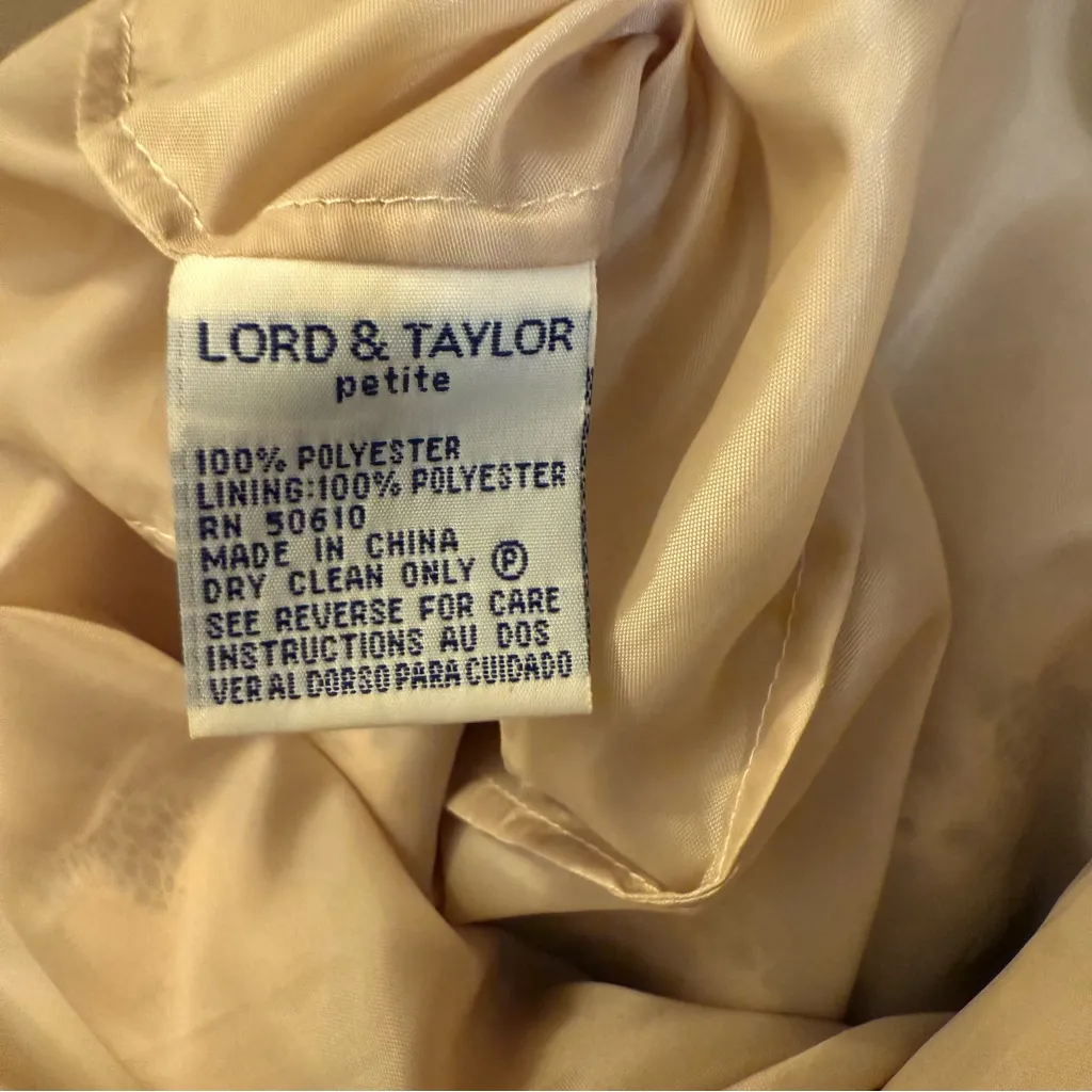 EUC Vintage Lord & Taylor Lace Shell Tan Size 4P - Image 6