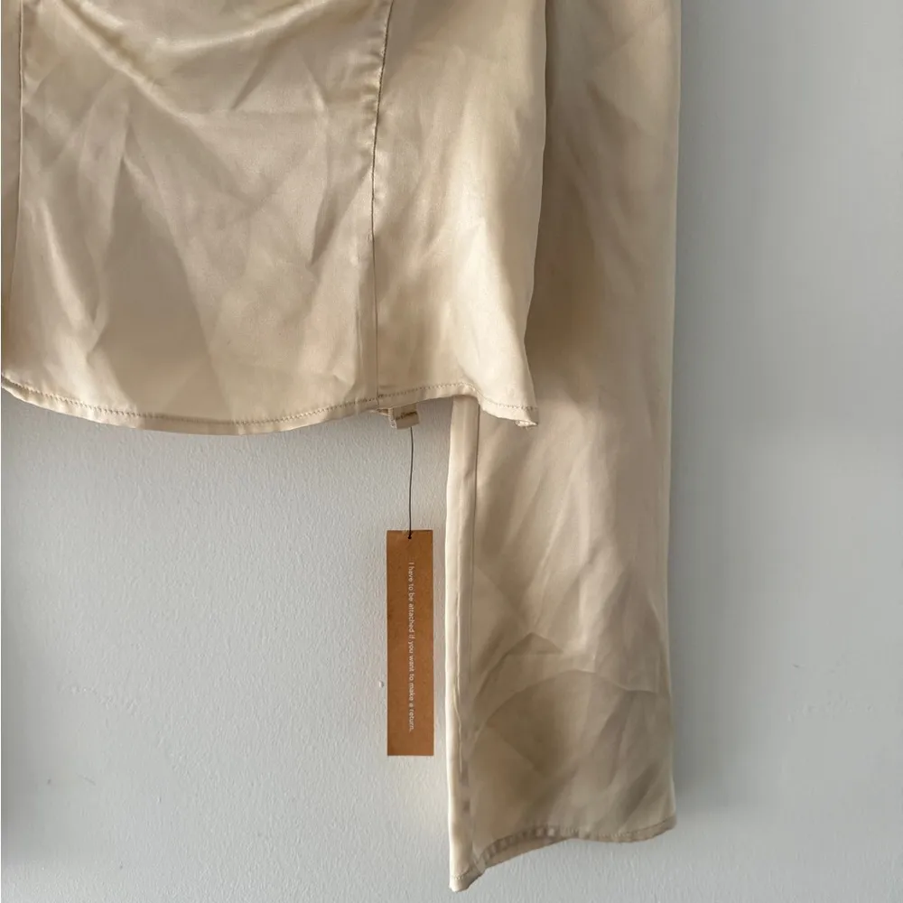 REFORMATION NWT Rita Silk Top in Almond 2 - Image 4