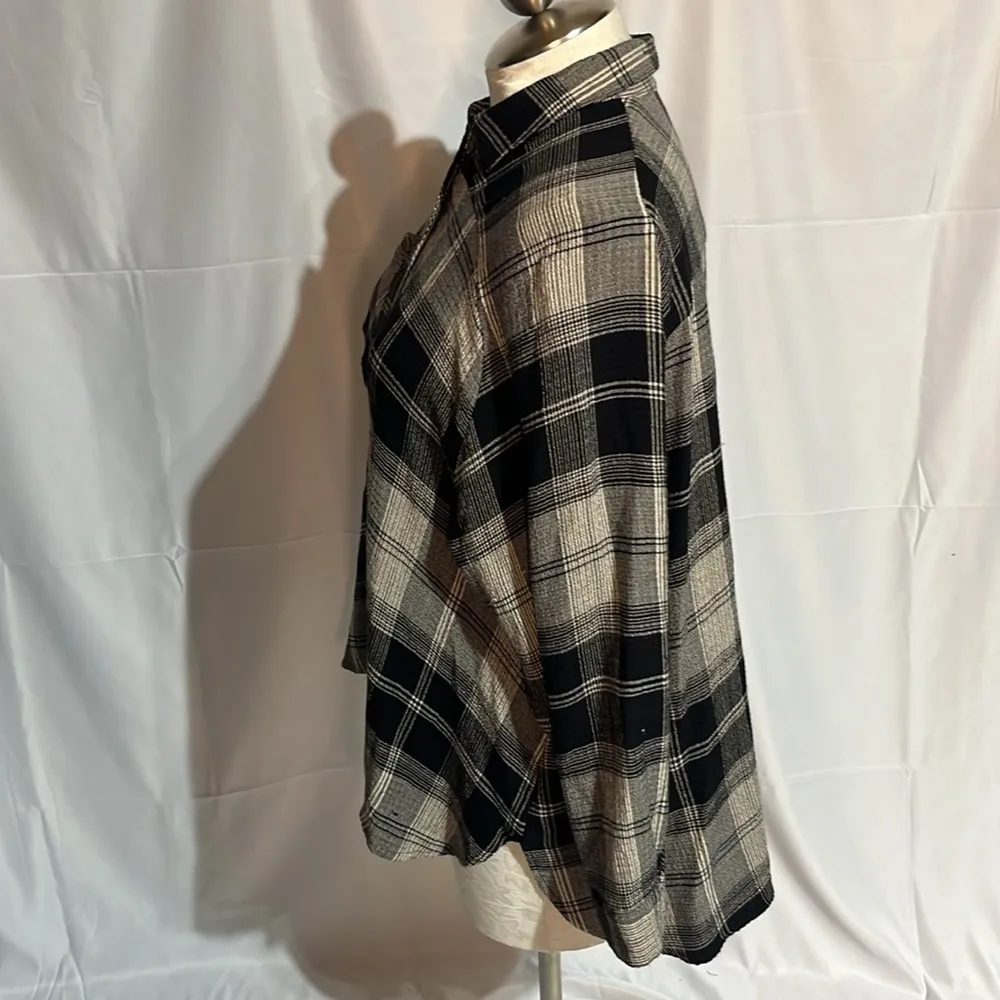 BDG urban outfitters button down  long sleeve shirt size medium - Image 6