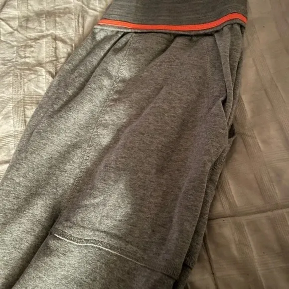 Free People Movement cropped sweatpants, size XS - Image 2