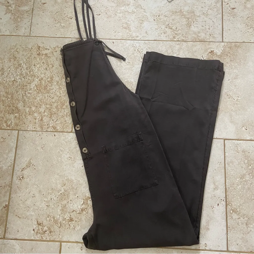 Billabong  Front Button Jumpsuit Small NWOT - Image 3