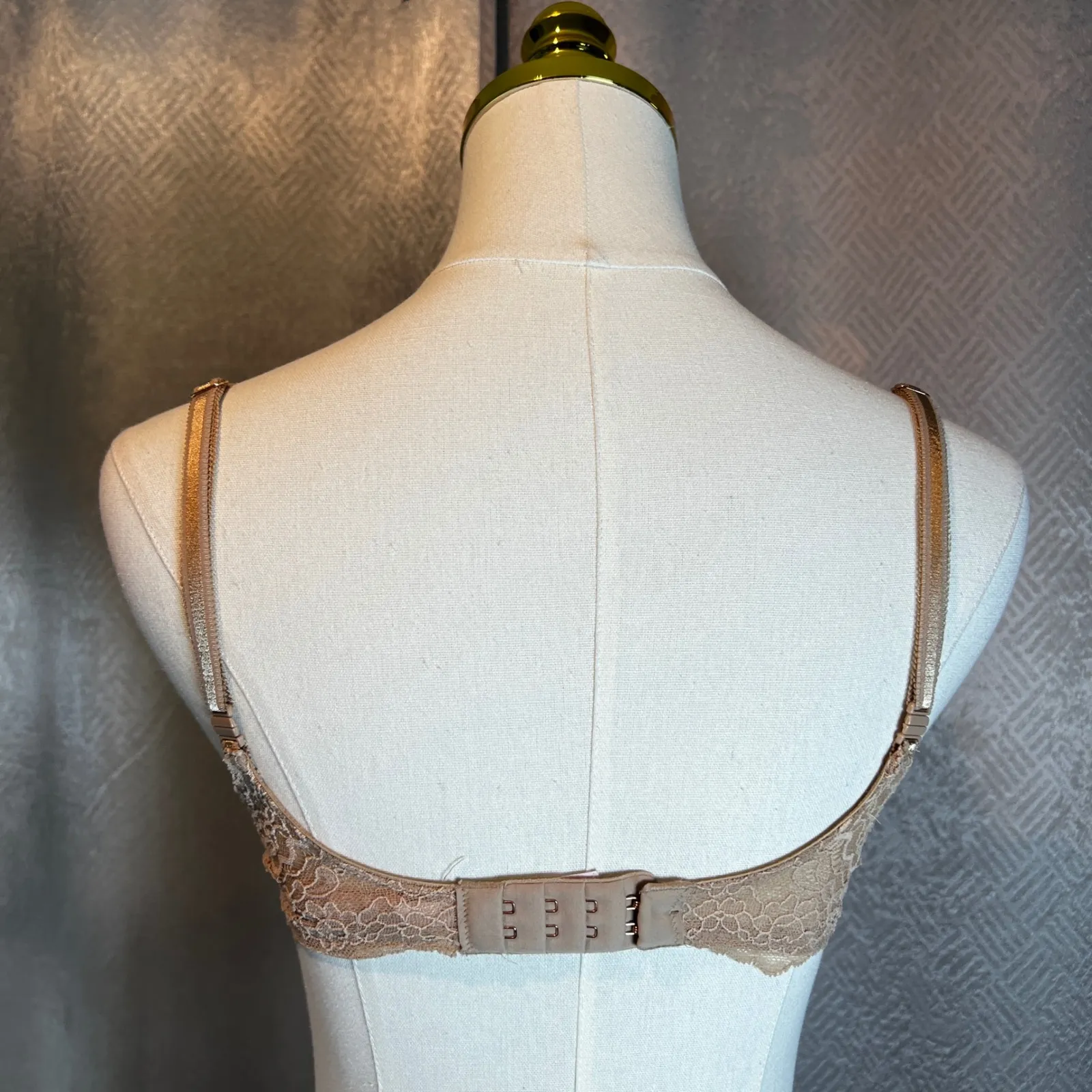 Victorias Secret Dream Angels Lined Demi Bra 32D Lace Trim Beige Nude - Image 5