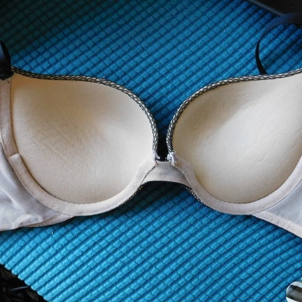 5/$25 Maidenform Padded Push Up Bra - Image 5
