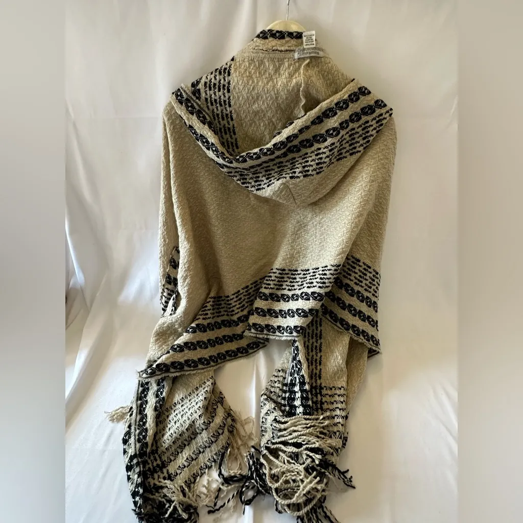 Cost Plus World Market Beige and Black Knit Shawl Tan Size undefined - Image 2