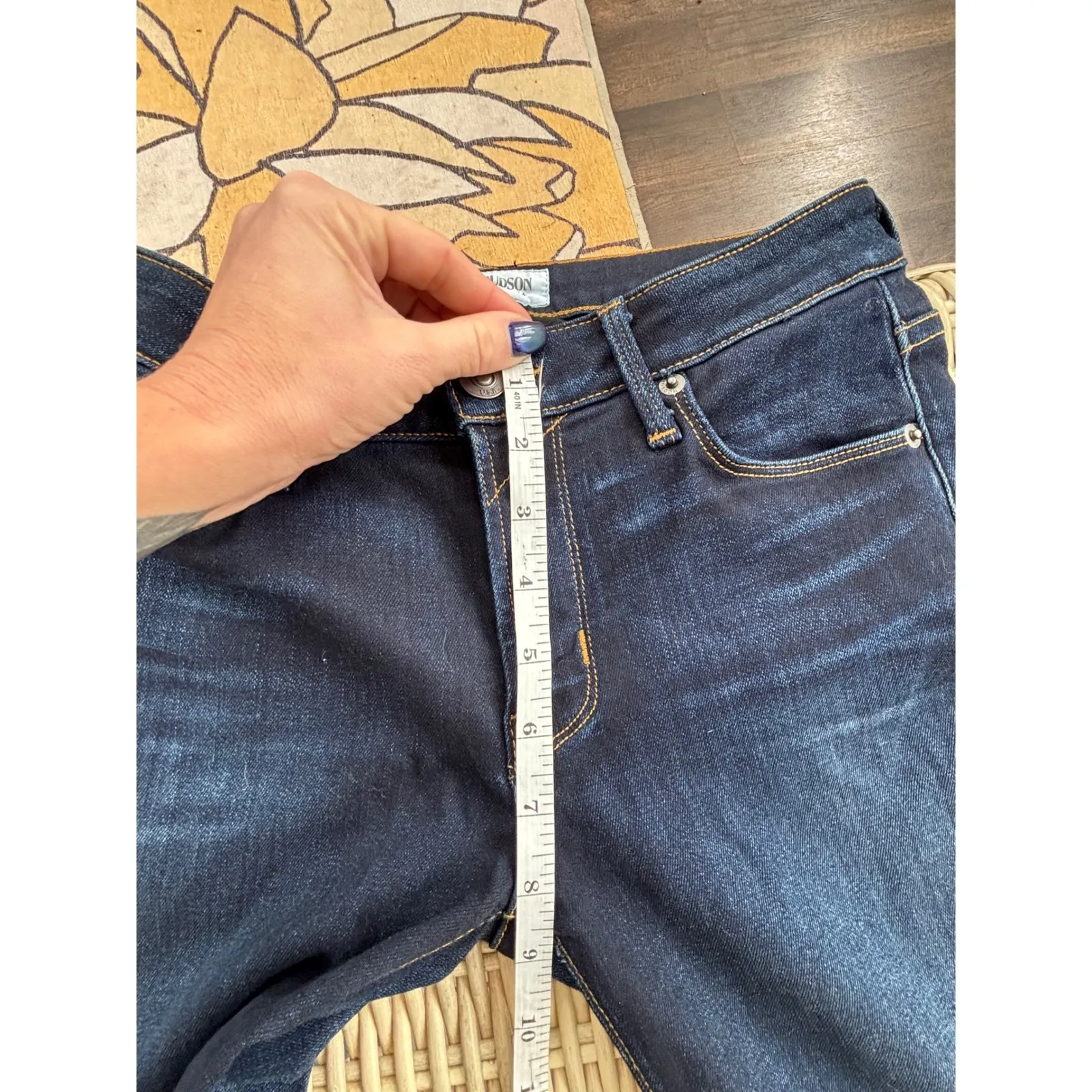 Hudson Mia 5 Pocket Mid Rise Flare Jeans 25 boho flattering layered retro modal Blue - Image 9