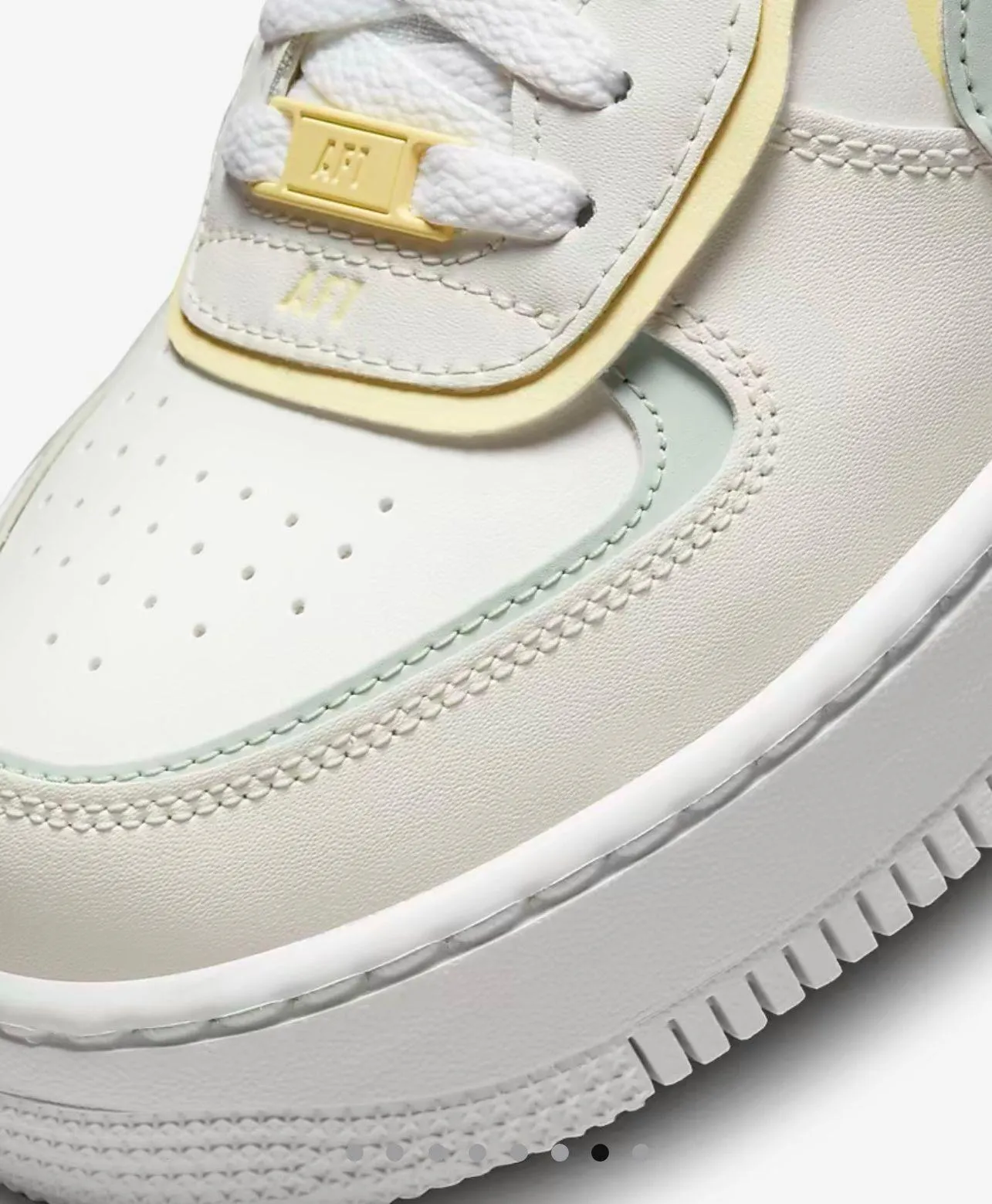 Air Force 1 - Image 4