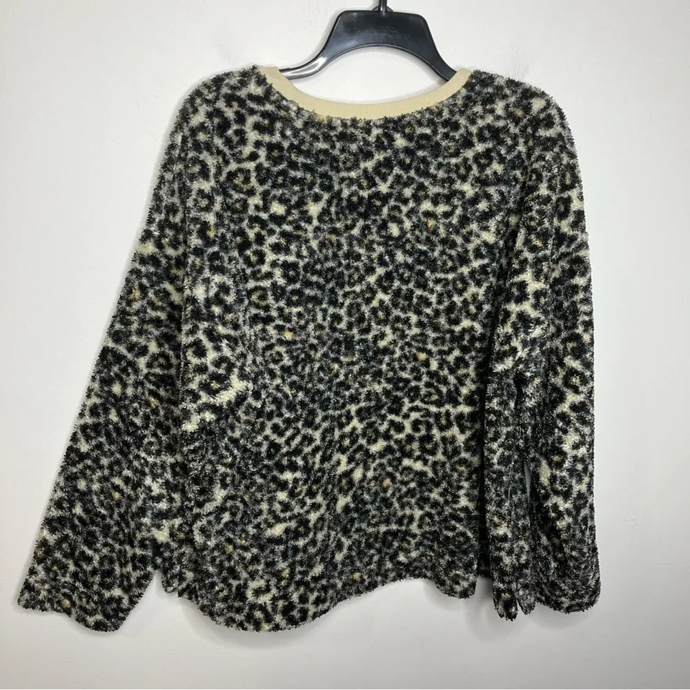 Loft animal print Teddy pullover sweatshirt size‎ XL - Image 6