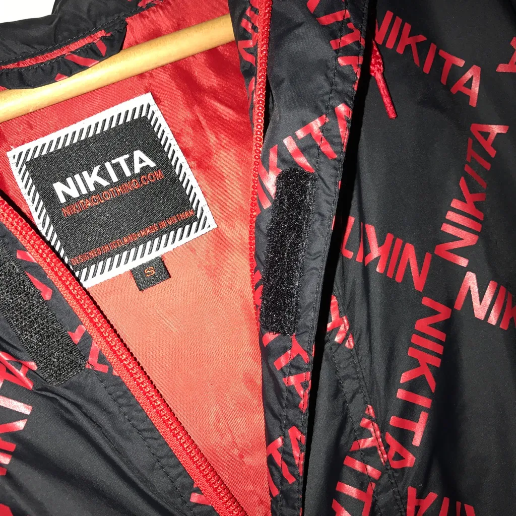 Nikita wind breaker Black - Image 2