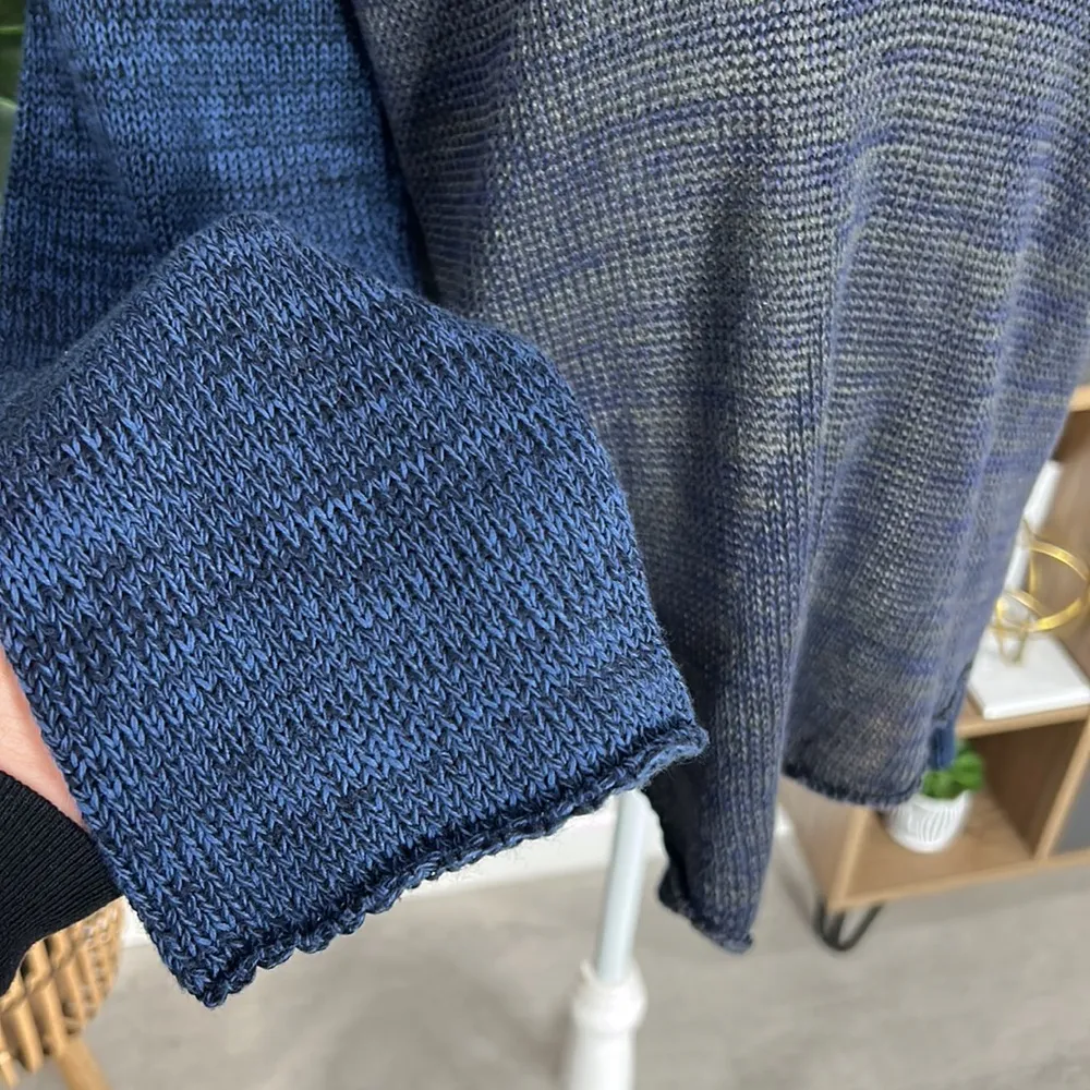 Emporio Armani • long sleeve vneck sweater linen/cotton - Image 4