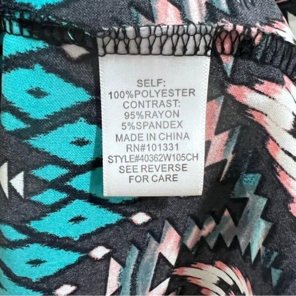 Open criss cross back black and tribal print maxi dress size medium - Image 8