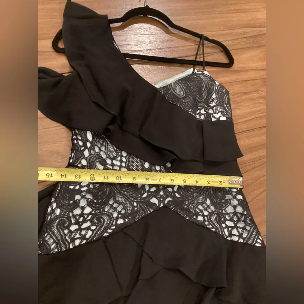 Monique Lhuillier Black Light Blue Lace Ruffle Tiered Maxi Formal Dress Gown 4 - Image 6