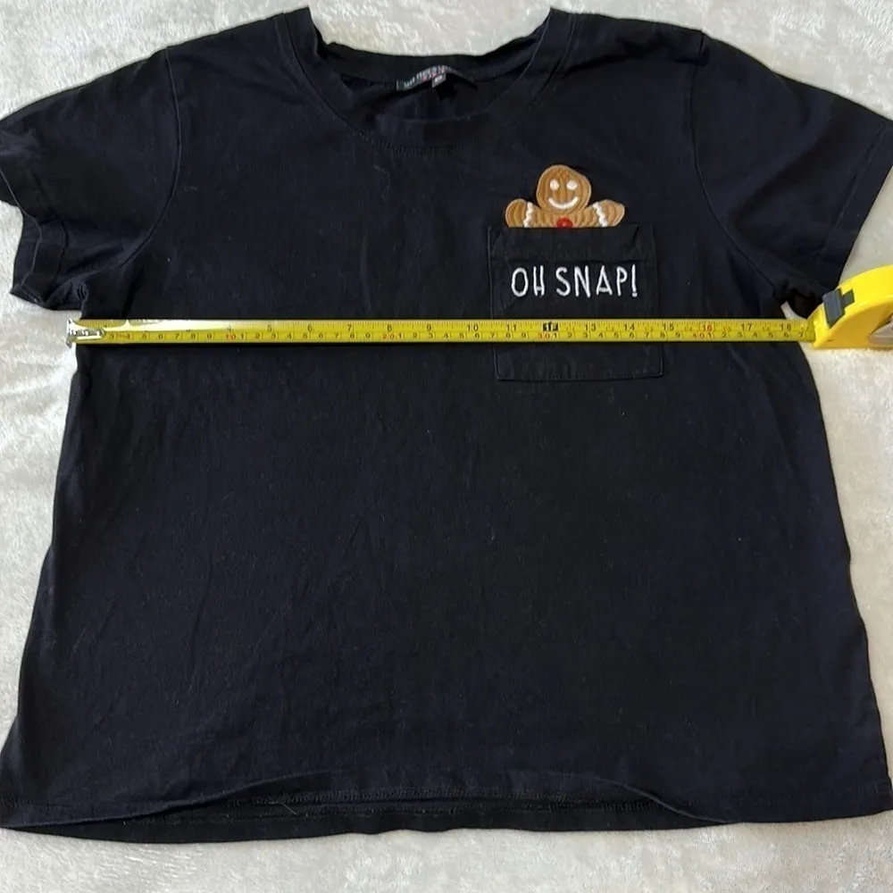 Attitude NOT Included Oh Snap Tee Gingerbread Holiday Crop T Shirt Size M Black Size M - Image 4