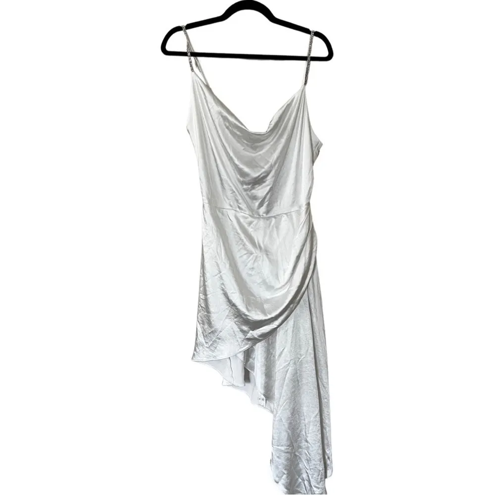 NWT ELIATT Satin Jacinda Rhinestone Asymmetric Cocktail White Dress Sz M - Image 3