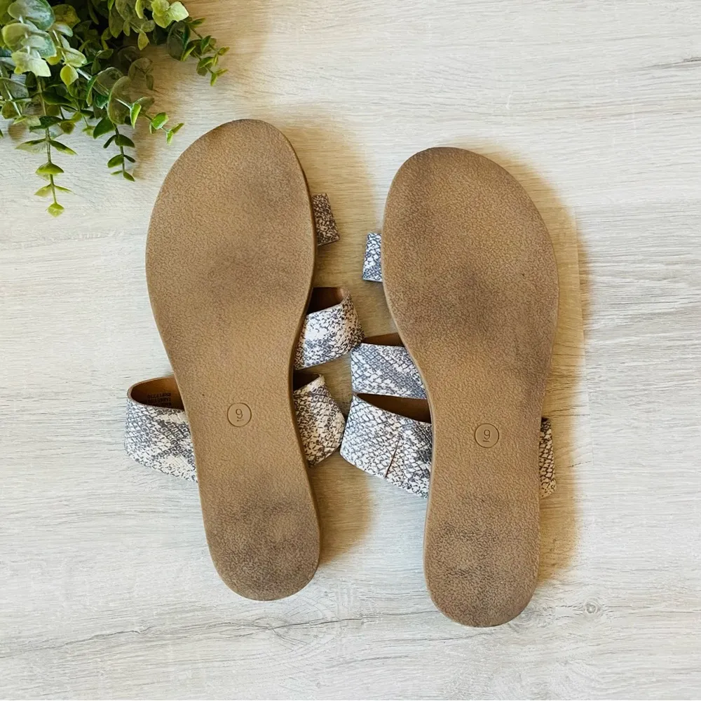 Universal Thread Sammi Slide Sandal Sz 9 - Image 7