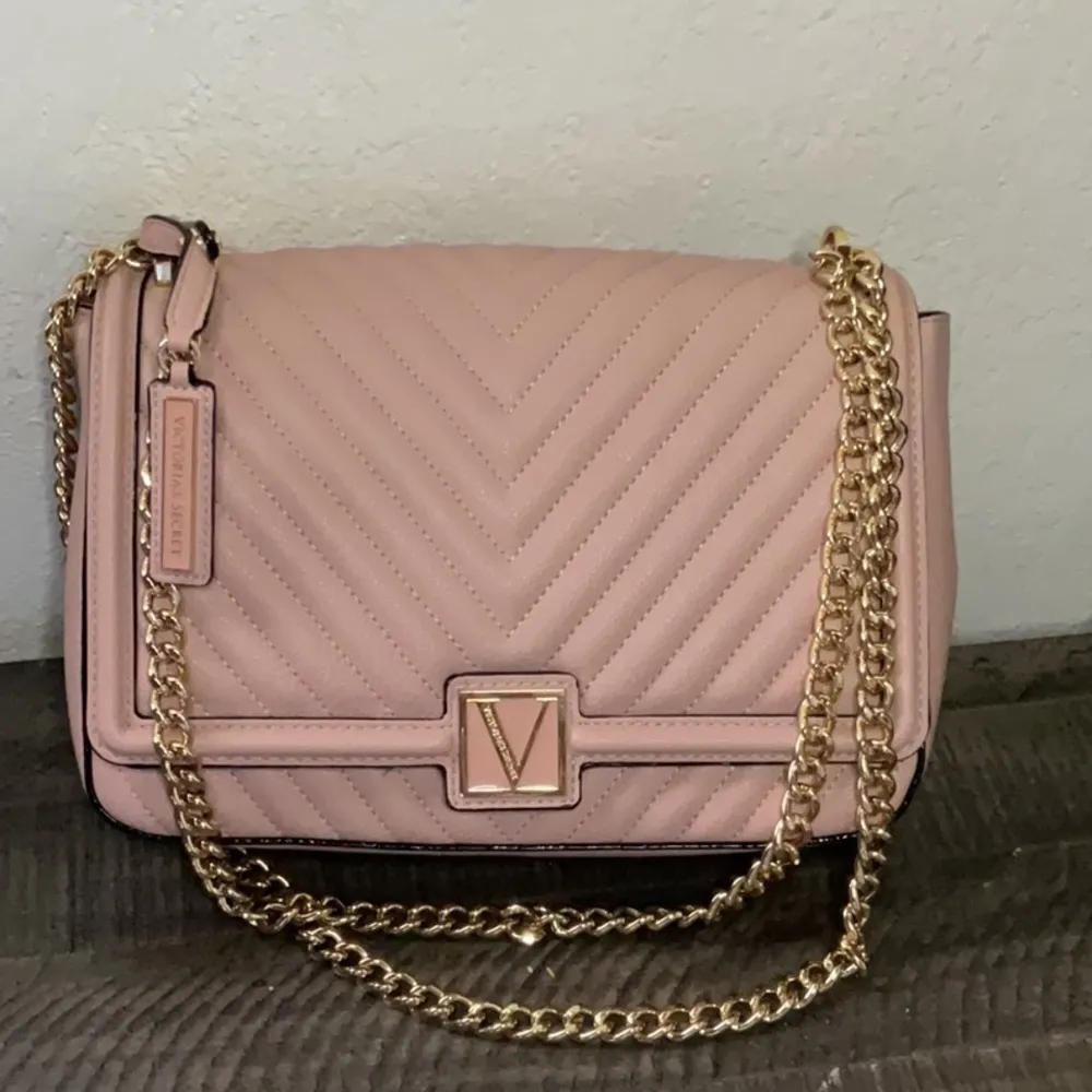 Victora Secret Pale Pink Quilted Shoulder Crossbody - Image 7