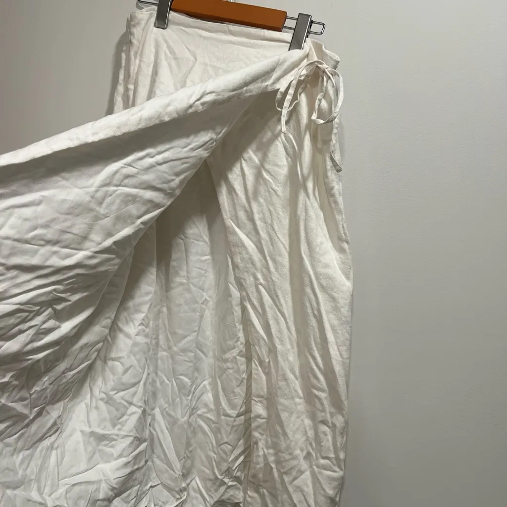 Abercrombie & Fitch Cream Midi Skirt - Image 2