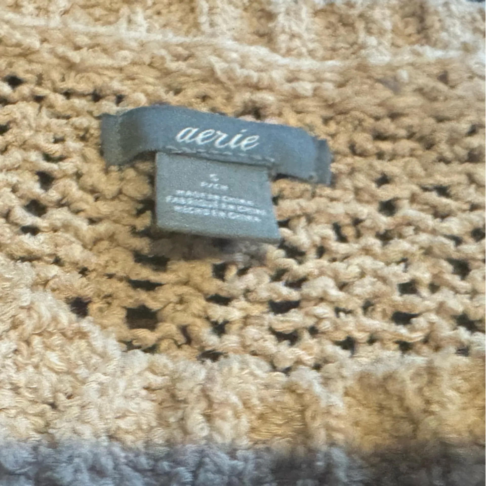 Aerie Pale Pink  Knit Crew Neck Sweater small - Image 2